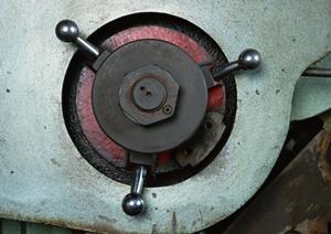 カルプ文字で立体的な看板デザインを実現